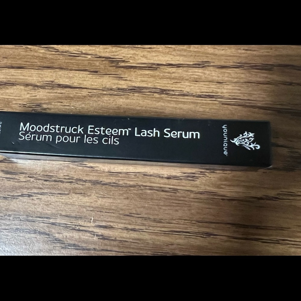 Younique Moodstruck Esteem Lash Serum. New in box